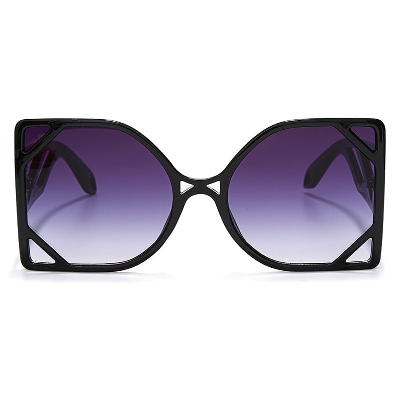 A throwback to the past, these vintage shield sunglasses feature a sleek, round-shaped frame.